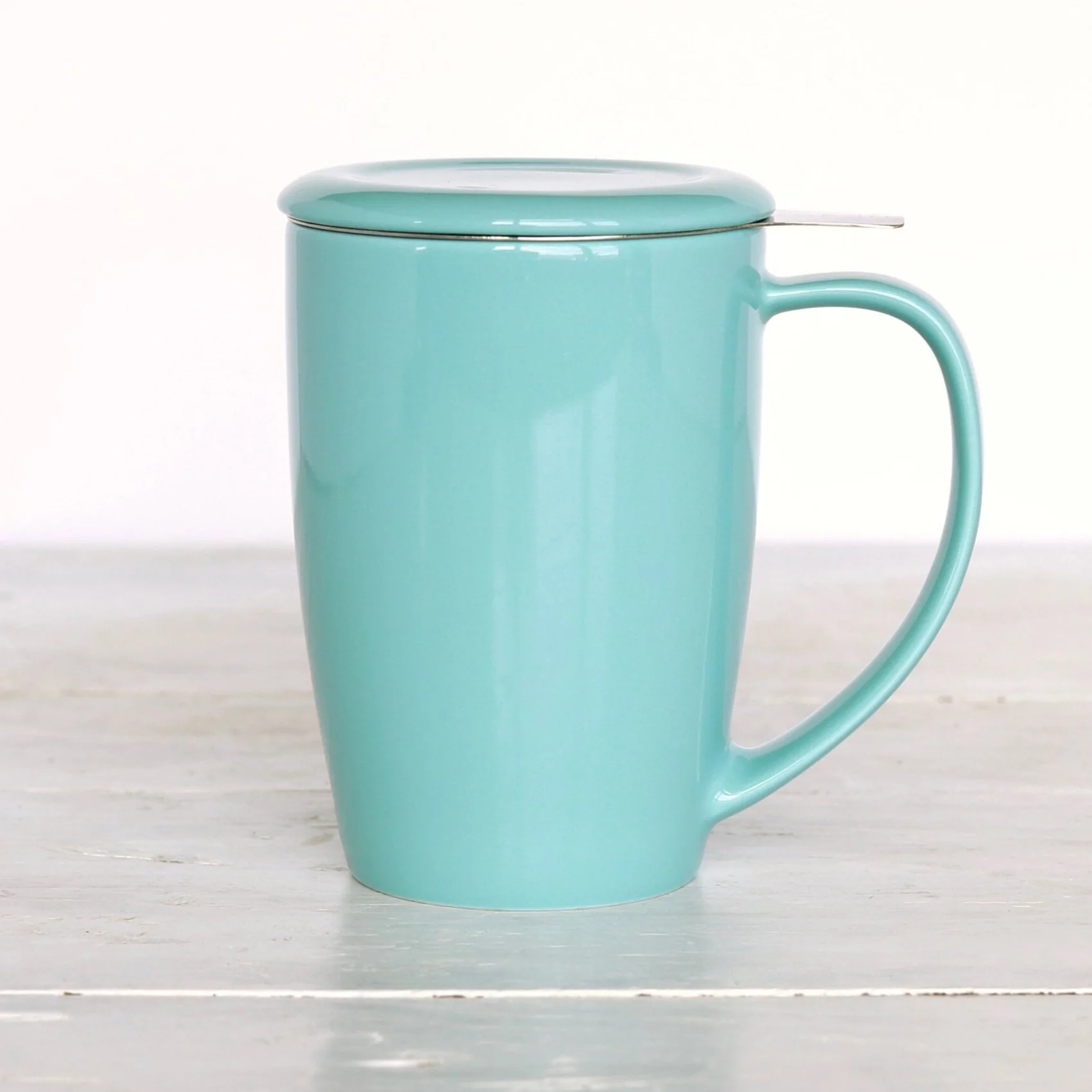 Curve Ceramic Mug with Infuser and Lid - Image 3